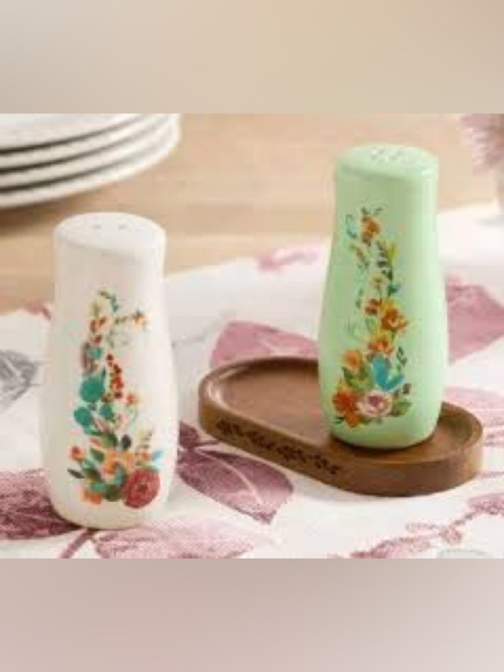 NWT The Pioneer Woman Ceramic Painted Meadow 3 Pieces Salt & Pepper Shakers
